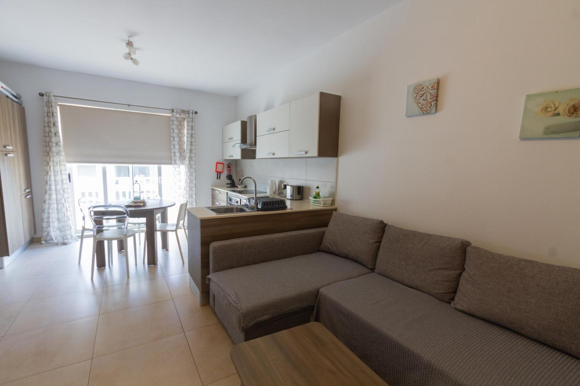 Modern & 2 Bedroom & 2 Bathrooms * Msida