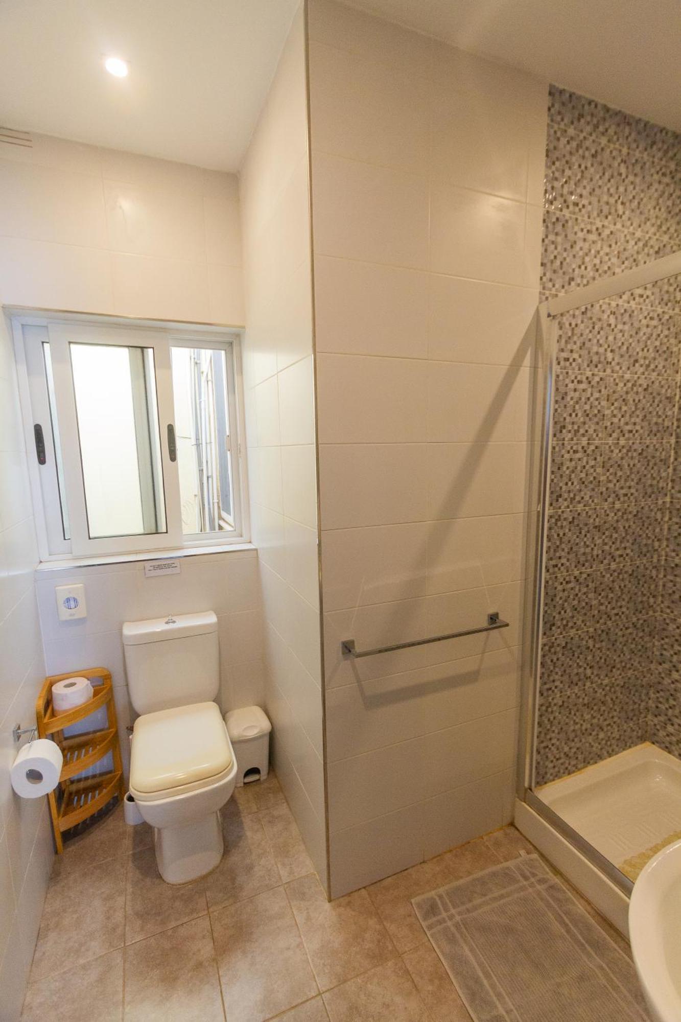 Modern & 2 Bedroom & 2 Bathrooms