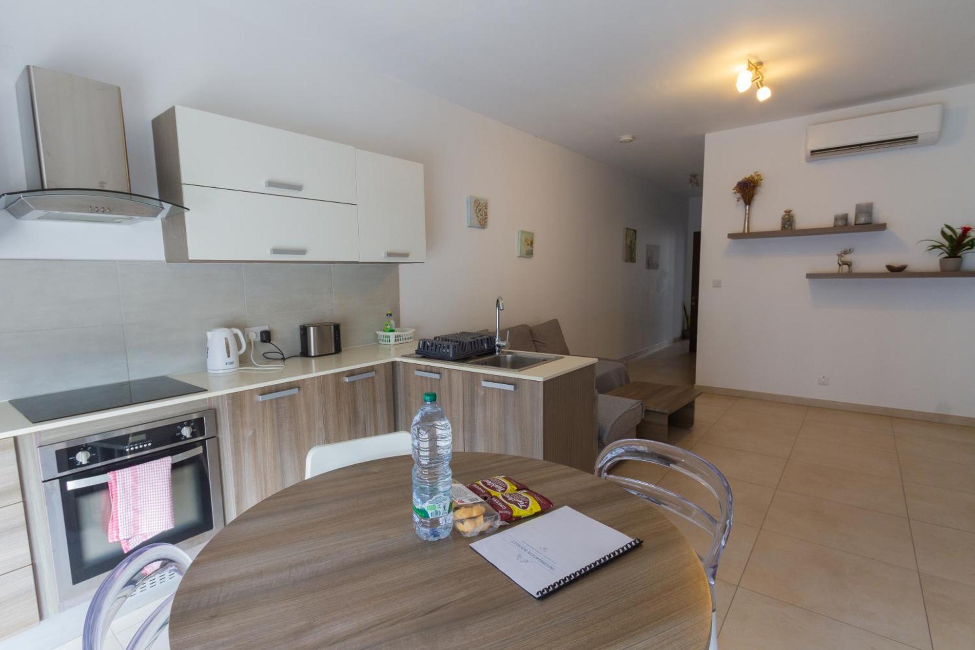 Modern & 2 Bedroom & 2 Bathrooms Msida